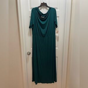 A Beautiful Soul Hunter Green Dress!